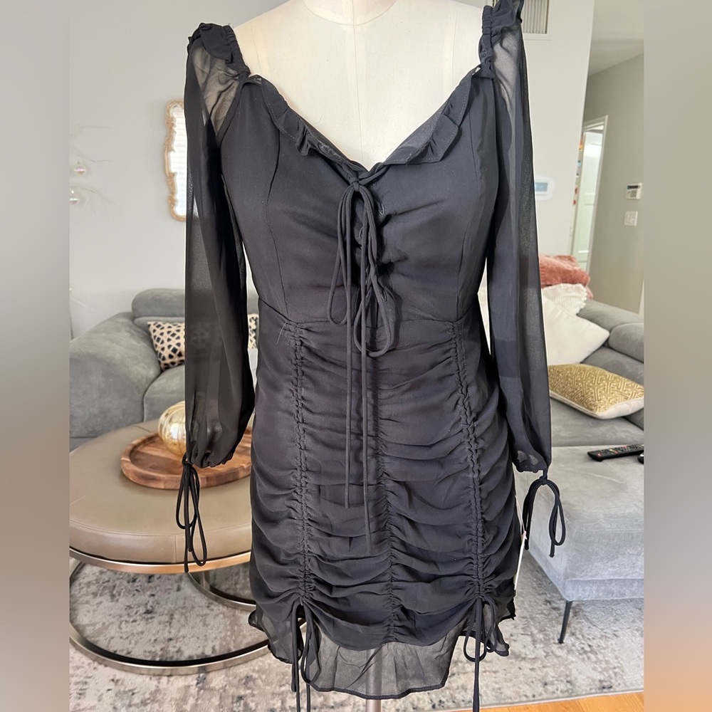 Never worn O. Vianca ruched mini